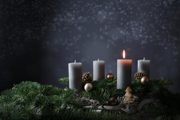 The Meaning and History of the Advent Wreath