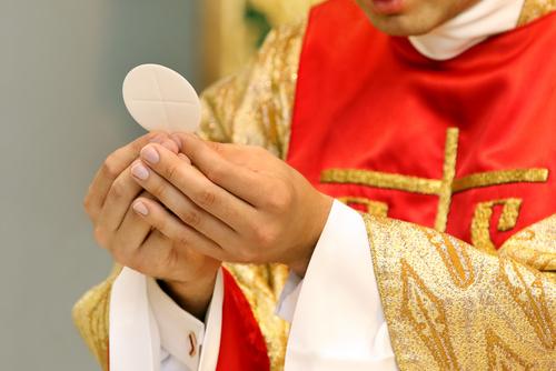 What Is the Eucharist? A Guide to The Eucharist and Eucharistic Symbols