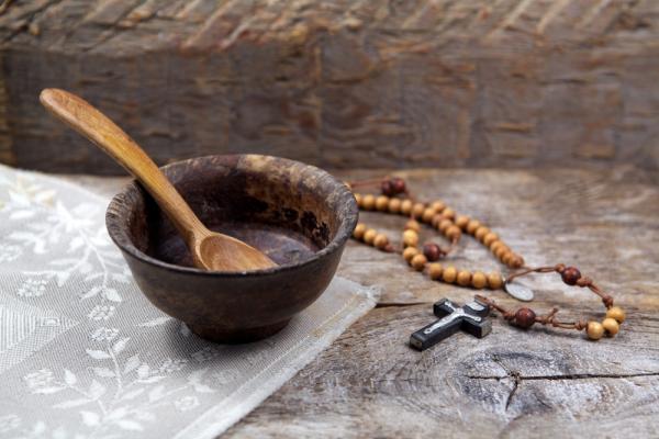 The Value of Lenten Fasting: 4 Reasons Why We Abstain
